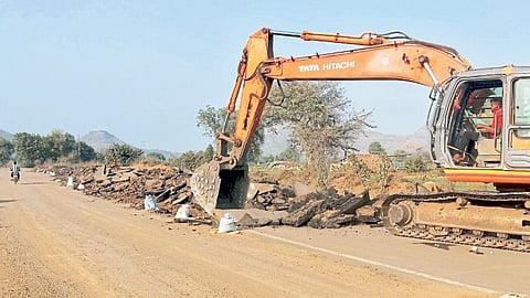 Sakri Shirdi road works Impact on transportation nashik