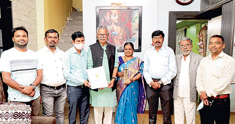 yashwantrao chavan maharashtra state literary award nashik