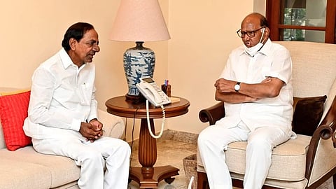 परिवर्तनासाठी शरद पवारांनी पुढाकार घ्यावा - CM चंद्रशेखर राव