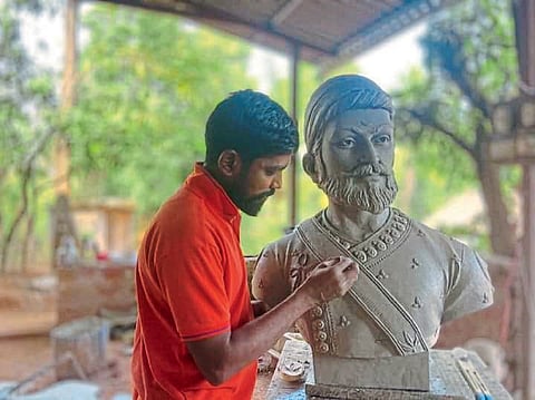 shiv jayanti 2022 making Chhatrapati Shivaji Maharaj statue