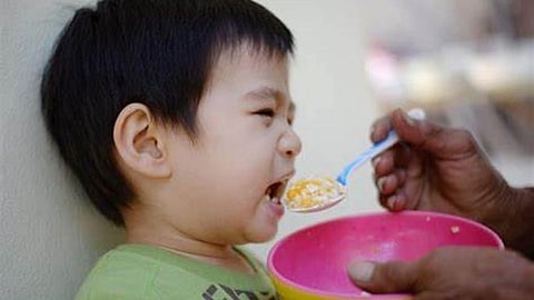 Parenting Tips five simple tricks to feed your naughty kid