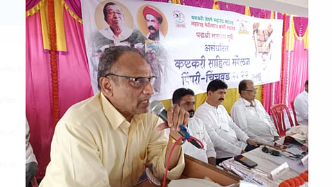 Dr Shripal Sabnis