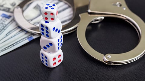 Raid on gambling den latest marathi news