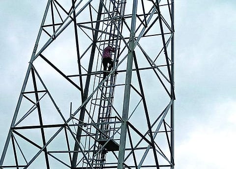 Mobile tower