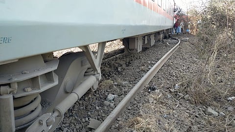 LTT Jaynagar Express Derailed Nashik