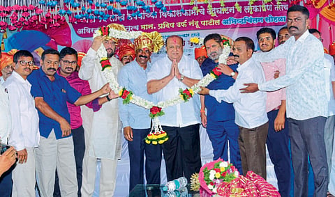 मंत्री मुश्रीफ व संजयबाबा एकत्र