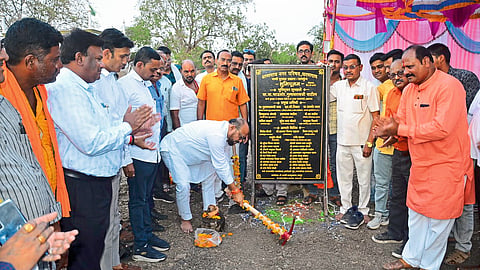 Bhumi Pujan by Minister Gulabrao Patil