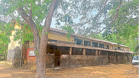 बापूसाहेबांनी शैक्षणिक प्रगतीचा रचला पाया