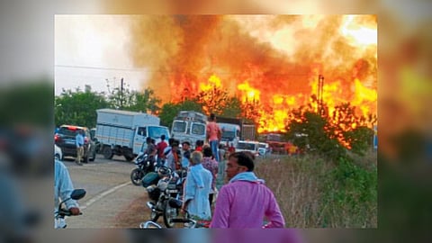 Nagpur Kalmana bamboo depot loss at fire