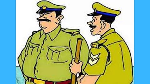 पोलिसांची करडी नजर