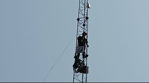 Agitation on the tower