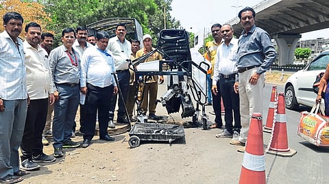 Robot Demonstration & nmc workers