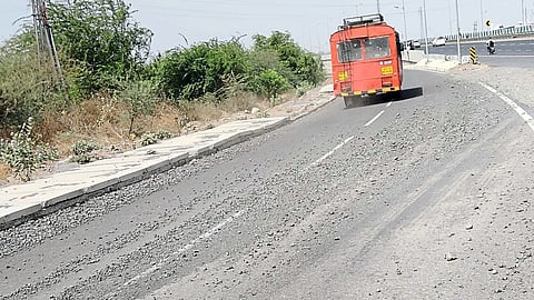 stones on national highway at jalgaon