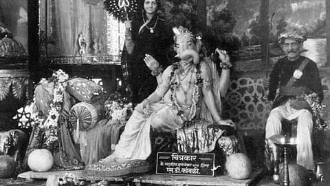 See the historical journey of 'lalbagcha raja' from the photo; A place of worship for devotees