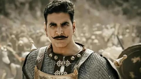 Akshay Kumar Had Said If Prithviraj Flops, He’ll Go Back To Do ...Reveals Chandraprakash Dwivedi
