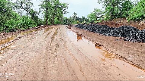 राष्ट्रीय महामार्ग चिखल