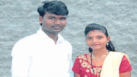 Couple commits suicide in Rajewadi atpadhi sangli