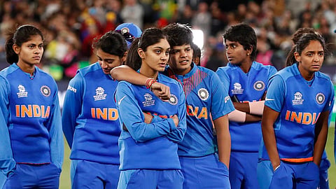 Commonwealth Games Six Indian Women's Cricket Team Player Not Get Visa and Kit