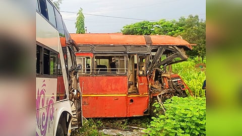 Fatal accident of bus-travels on Parli Gangakhed road