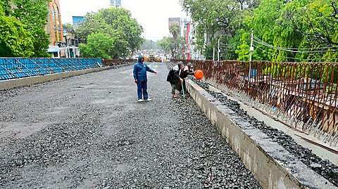 Jalgaon shivaji nagar bridge