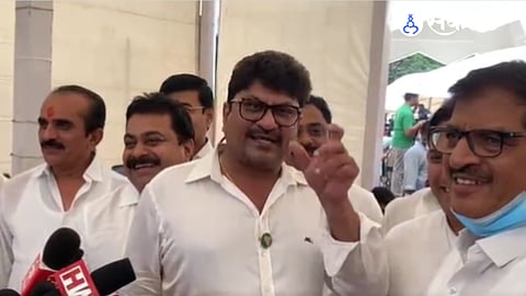 congress mla kailash gorantyal dialogue for rebel shivsena mla like shahaji bapu patil style