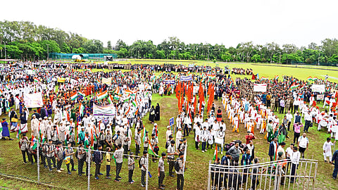 azadi ka amrit mahotsav 2022 students rally on golf club ground