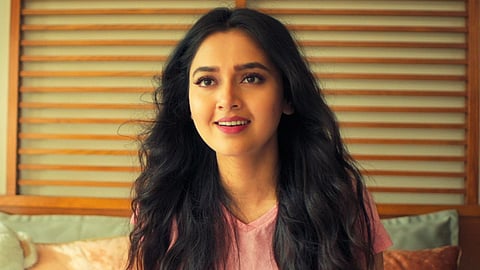 bigg boss 15 winner Tejasswi prakash first look in man kasturi re marathi movie