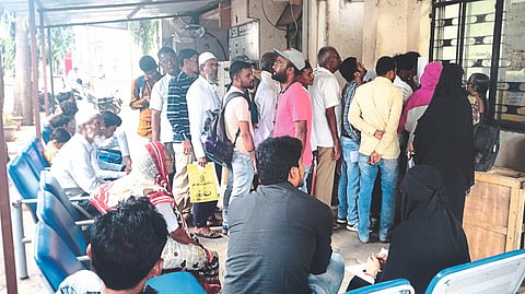 The crowd outside the State Bank in Malegaon did not go away
Online banking transactions still queue