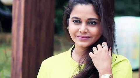 hemangi kavi angry reaction on fans comment who ask her When will you become a mother?