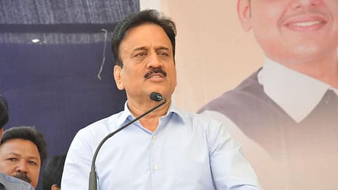 Minister Girish Mahajan