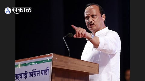 Vedanta & Foxconn: याविरोधात तरूण तरूणींनी पेटून उठलं पाहिजे; अजित पवारांचा एल्गार
