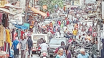 Traffic congestion due to encroachment in Dhumal Point to Dahiful area
