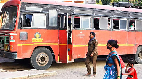 ST: राज्य सरकारची ST महामंडळाला 300 कोटी रुपयांची तातडीची मदत; कर्मचाऱ्यांची दिवाळी होणार गोड?