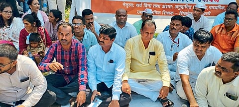 Nanded : हजारो शिक्षकांसाठी काळी दिवाळी