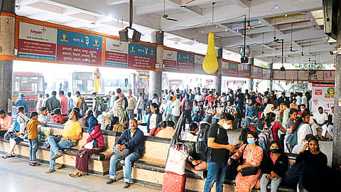 Nashik Bus Stand Crowd