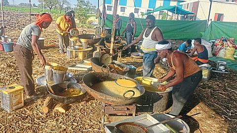 नागरिकांची जेवणाची व्यवस्था करण्यात येणार आहे.