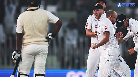 England Defeat Pakistan In 1st Test