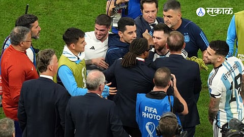 Lionel Messi Angry on Netherlands Coach
