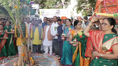 Dr. Shankar Borade, Balasaheb Magar, Dr. while inaugurating the All India Folk Art Literature Conference on Saturday Ganesh Chandanshive, Dr. Prashant Patil, Sanjay Karanjkar Jha Vijay Hake etc