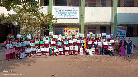 Sakal Chitrakala Spardha 2023 message to fight against Corona school student pune