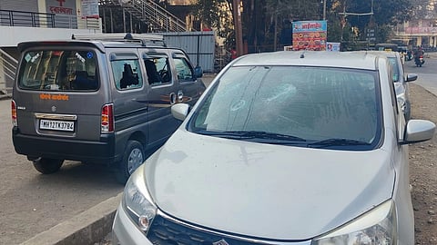 terror of criminals at Khadakwasla Six four-wheelers stolen and vandalized illegal businesses crime