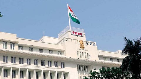 Maharashtra Government : शिक्षण सेवकांचं मानधन वाढलं; राज्य सरकारचा मोठा निर्णय