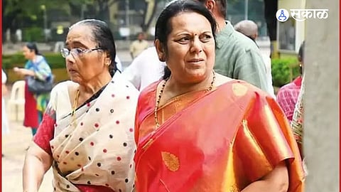 shivsena leader dr neelam gorhe mother Latika Gorhe passed away in pune