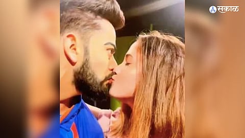 Female Fan Kiss Virat Kohli Viral Video
