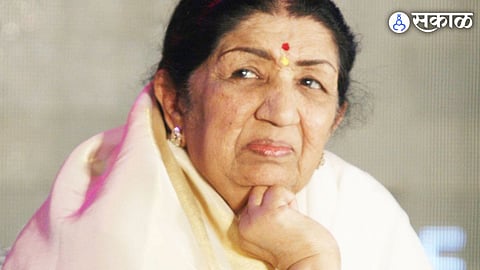 Lata mangeshkar killed many careers Bollywood made serious allegations against her but lata didi dismissed it viral video