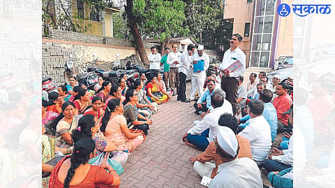 Teacher leader Prashant Shewale speaking during the protest on Monday against the teacher transfer process.