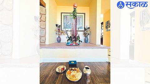 San Diego Carlsbad, a traditional home-built shrine.