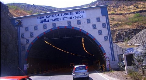 Katraj New Tunnel closed for six hours for transport