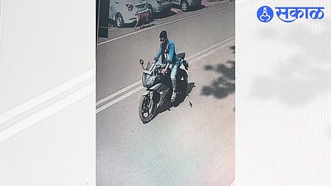 Suspected bike thief caught on CCTV