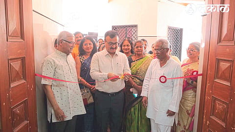 While inaugurating the Papad festival, Municipal Commissioner Dr. Chandrakant Pulkundwar, Senior Economist Dr. Vinayak Govilkar and others